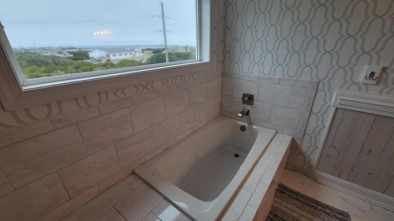 8018 Beach Rd, Semi-Oceanfront, Pool/Hot Tub Nags Head Buitenkant foto