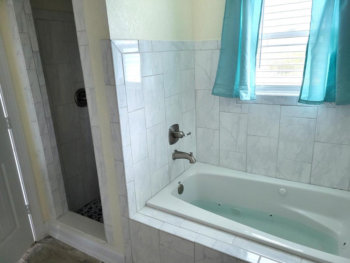 8018 Beach Rd, Semi-Oceanfront, Pool/Hot Tub Nags Head Buitenkant foto